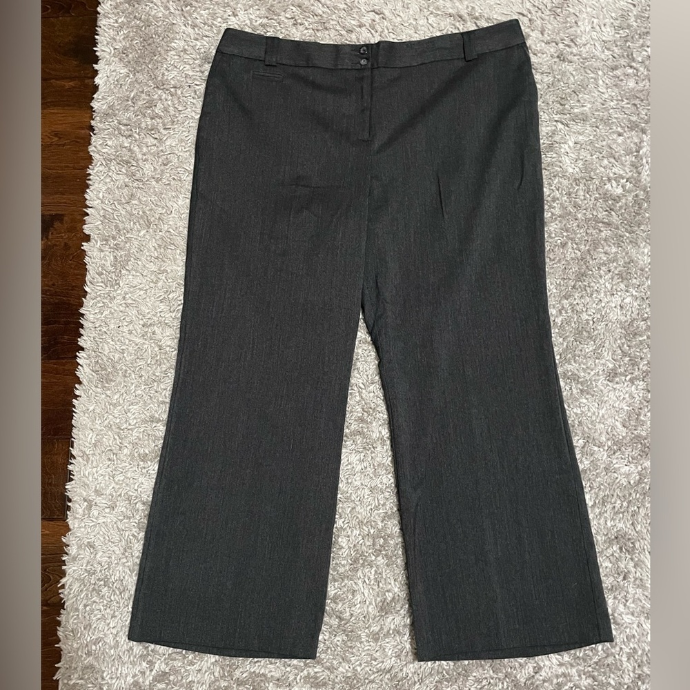 NWT Van Heusen Studio pants
